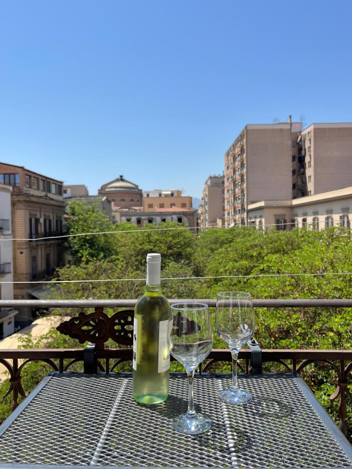 Apartment Da Ruggero Al Massimo Palermo